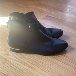 Isola Black Leather Ankle Booties; Size 8